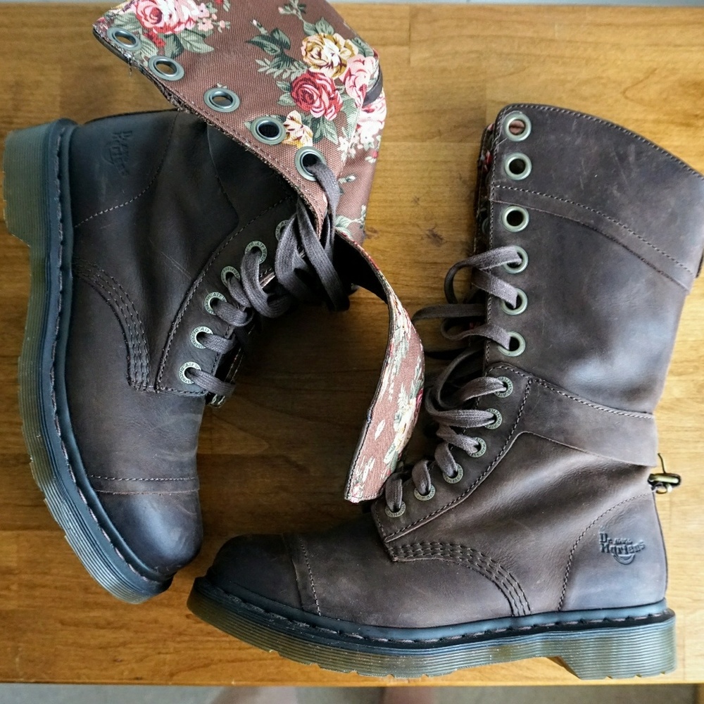 Dr. Martens Triumph Combat Boots Brown/Floral
